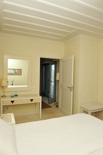 Urania Luxury Villas Pondi Exterior photo